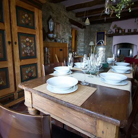 Sleeps 8 Castelveccana