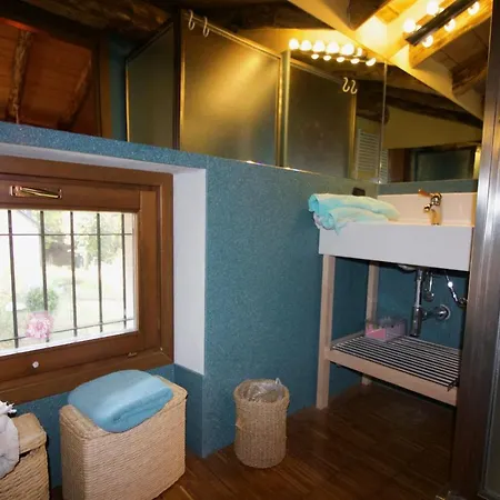 Sleeps 8 *