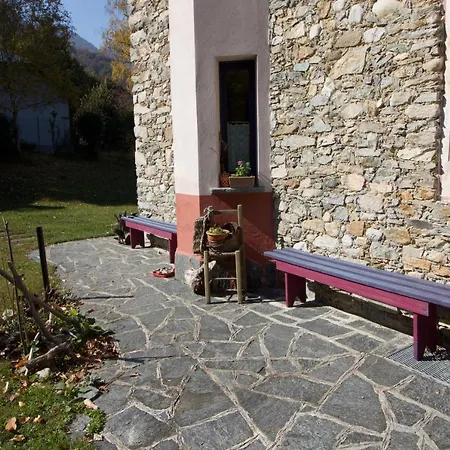 Sleeps 8 Βίλα Castelveccana