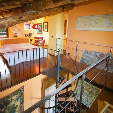 Sleeps 8 Castelveccana