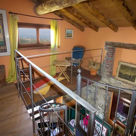 Sleeps 8 Castelveccana